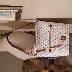 Dooney & Bourke Large Sac Bag